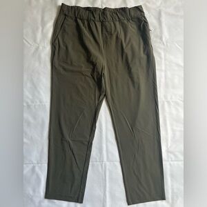 Vuori. Women’s Track Pants. Size XL.